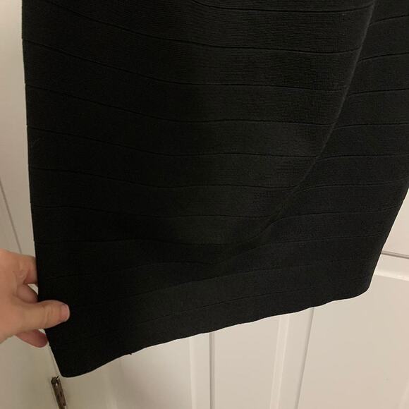 Forever 21 Black Mini Dress with and silver embellishments size large NWT - Picture 4 of 7